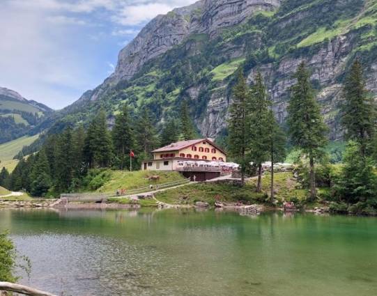 Berggasthaus Seealpsee — Berggasthaus in Wasserauen (AI) auf 1150 m ü.M.