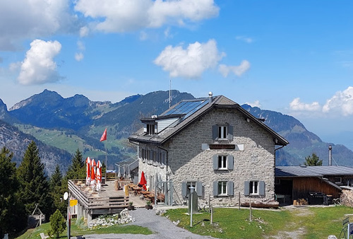 Berggasthaus Naturfreundehaus Fronalp — Berggasthaus in Mollis (GL) auf 1380 m ü.M.