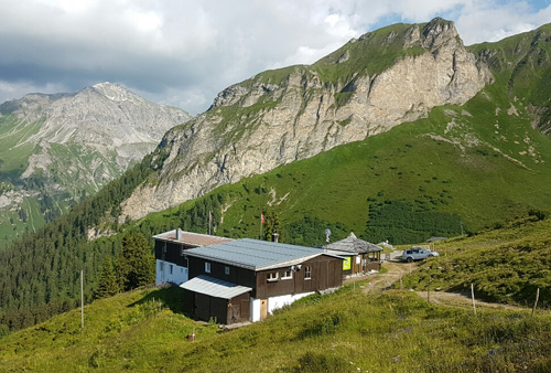 Bergrestaurant Hühnerköpfe — Berggasthaus in Tschiertschen (GR) auf 1970 m ü.M.